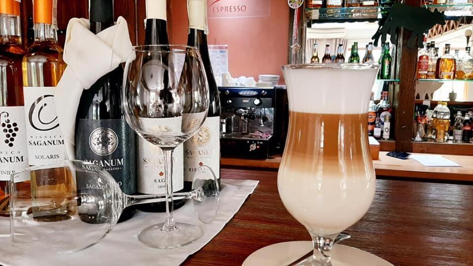 Hotel Jankow Żary Kültér fotó