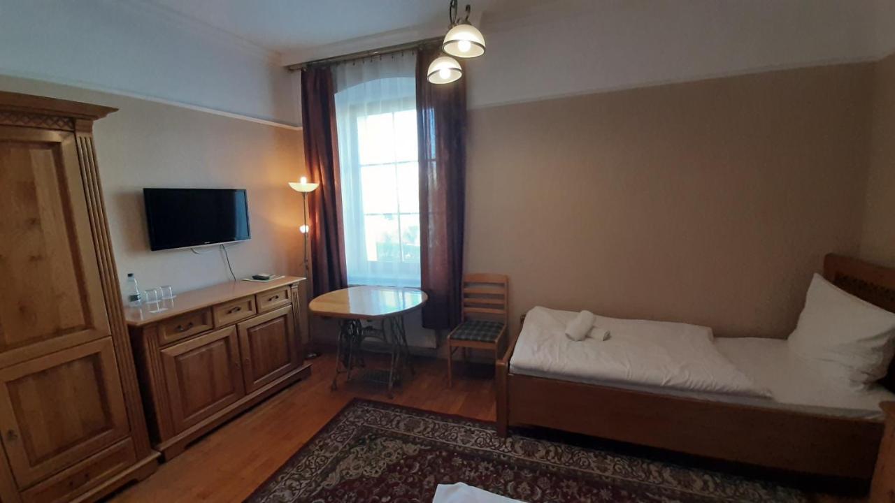 Hotel Jankow Żary Kültér fotó